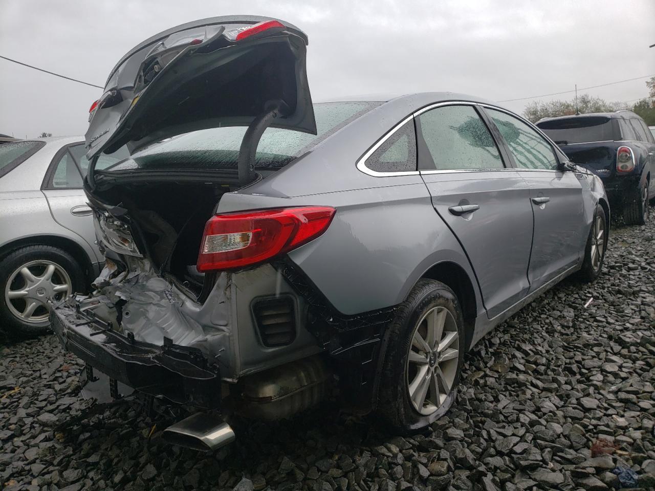 Photo 4 from auction – 2016 HYUNDAI SONATA SE with VIN 5NPE24AF2GH332447
