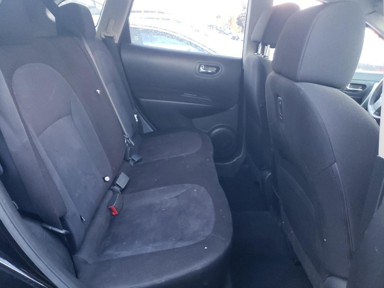 Photo 6 from auction – 2013 NISSAN ROGUE S with VIN JN8AS5MTXDW535067