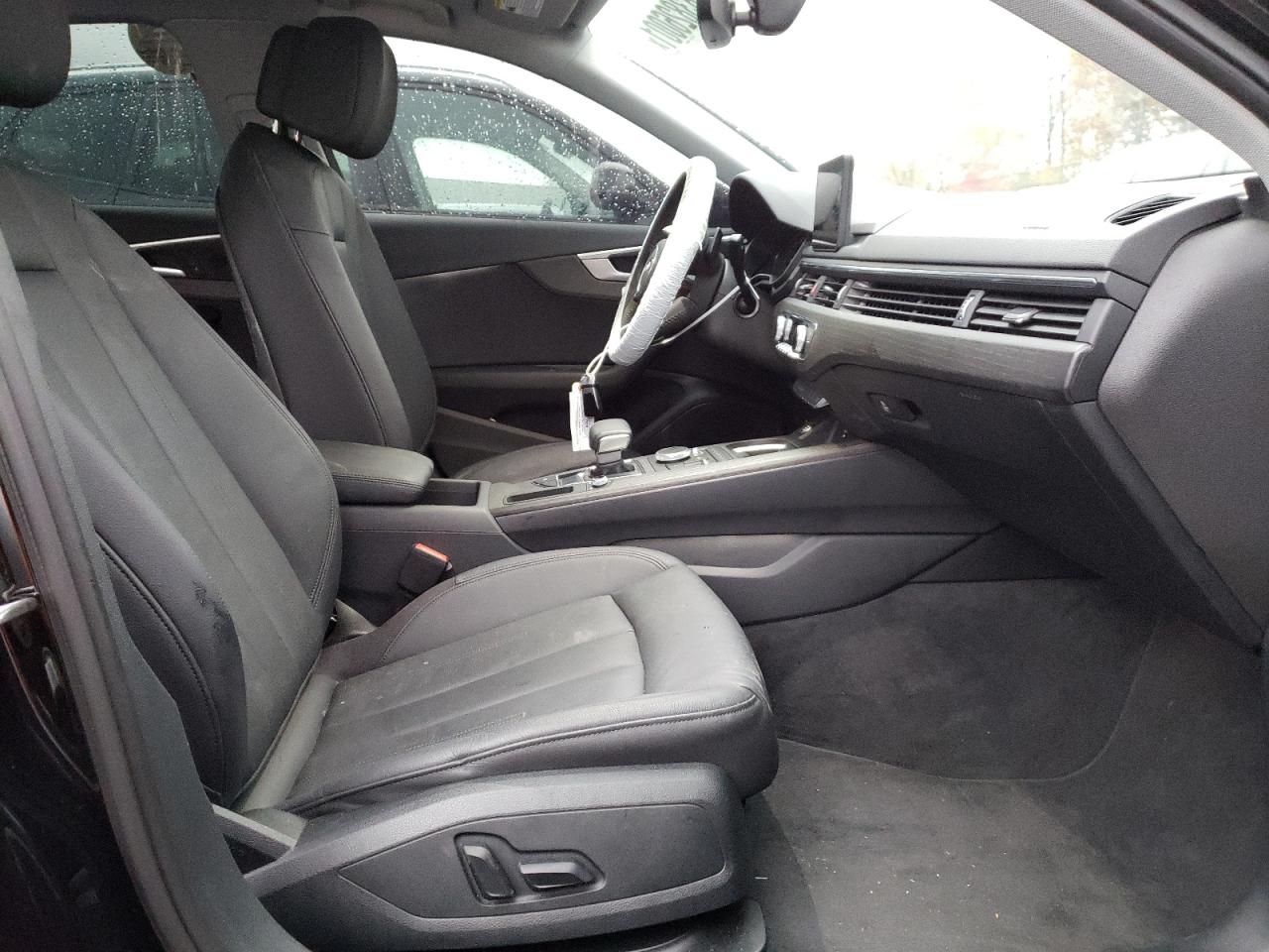 Photo 5 from auction – 2019 AUDI A4 PREMIUM with VIN WAUGMAF47KN016248
