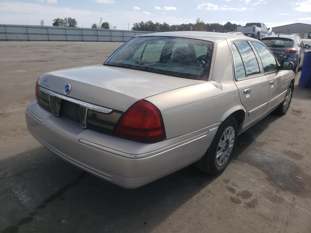 Photo 4 from auction – 2008 MERCURY GRAND MARQ with VIN 2MEFM74V48X600433