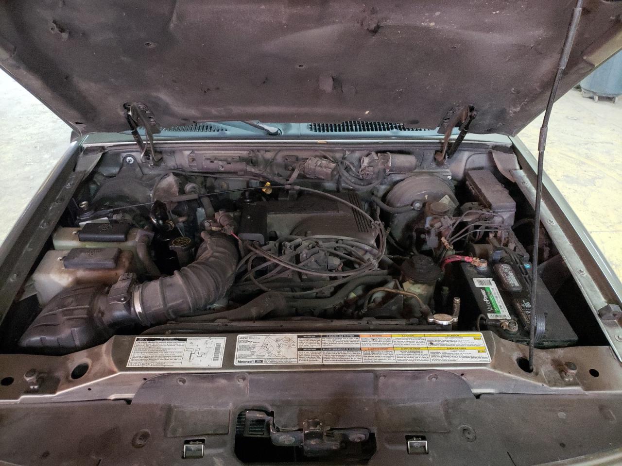 صورة رقم 7 من المزاد - 2000 FORD EXPLORER L مع VIN 1FMZU85P3YZB00743