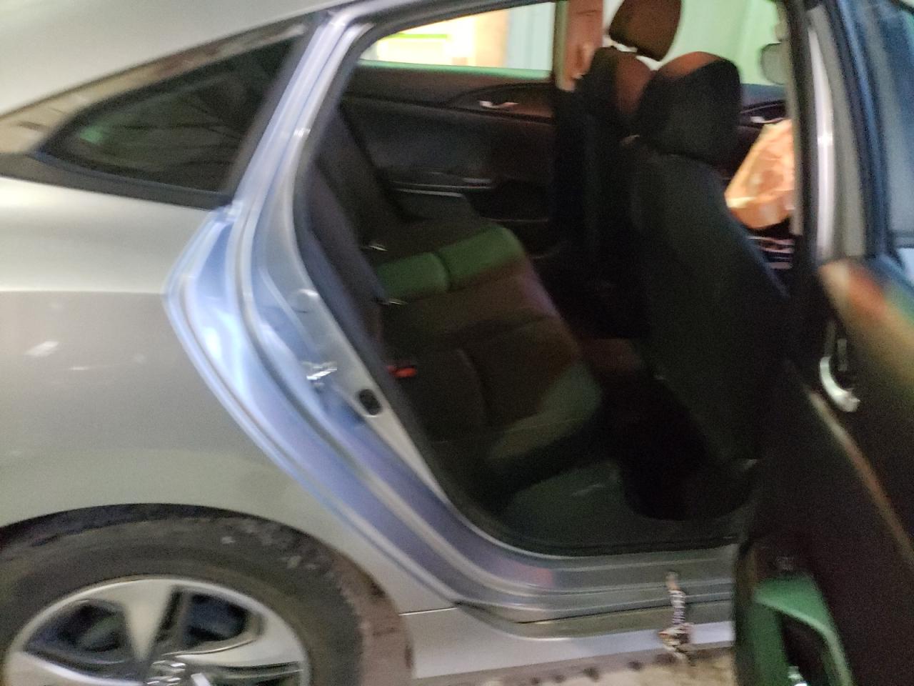 Photo 6 from auction – 2019 HONDA CIVIC LX with VIN 2HGFC2F6XKH500692