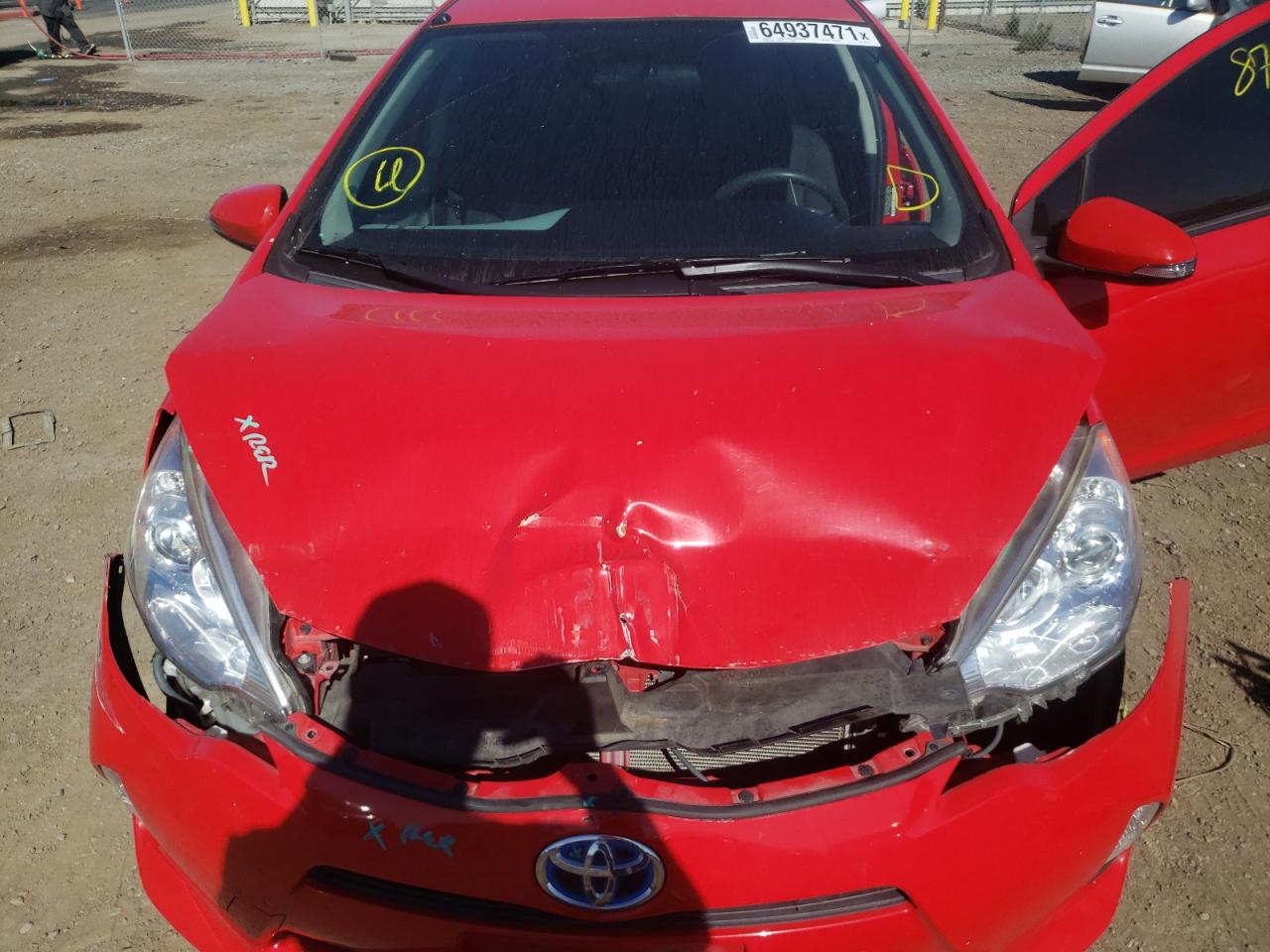 Photo 7 from auction – 2012 TOYOTA PRIUS C with VIN JTDKDTB31C1500754