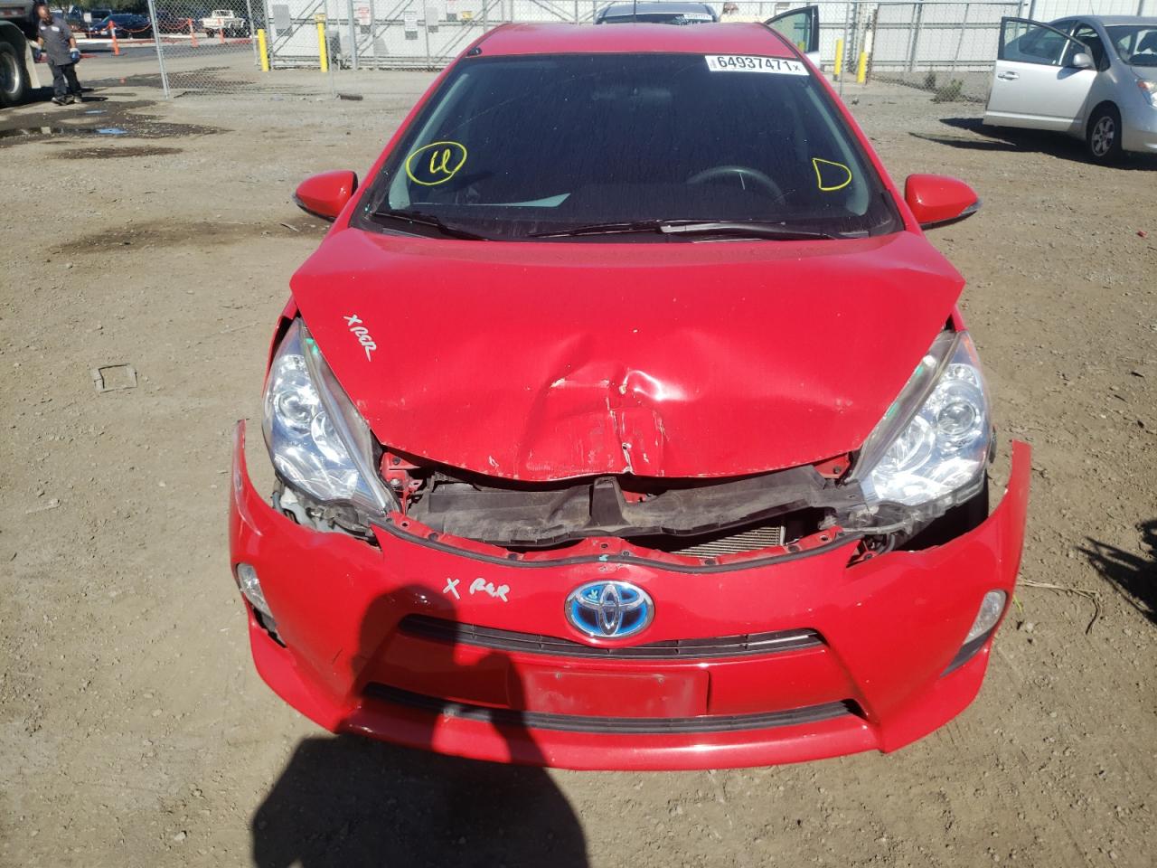 Photo 9 from auction – 2012 TOYOTA PRIUS C with VIN JTDKDTB31C1500754