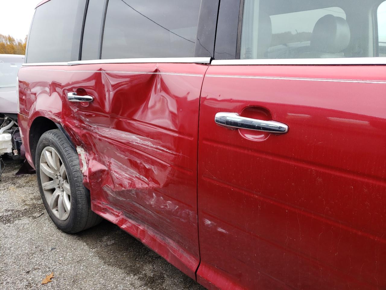 Photo 9 from auction – 2011 FORD FLEX LIMIT with VIN 2FMGK5DC0BBD00354