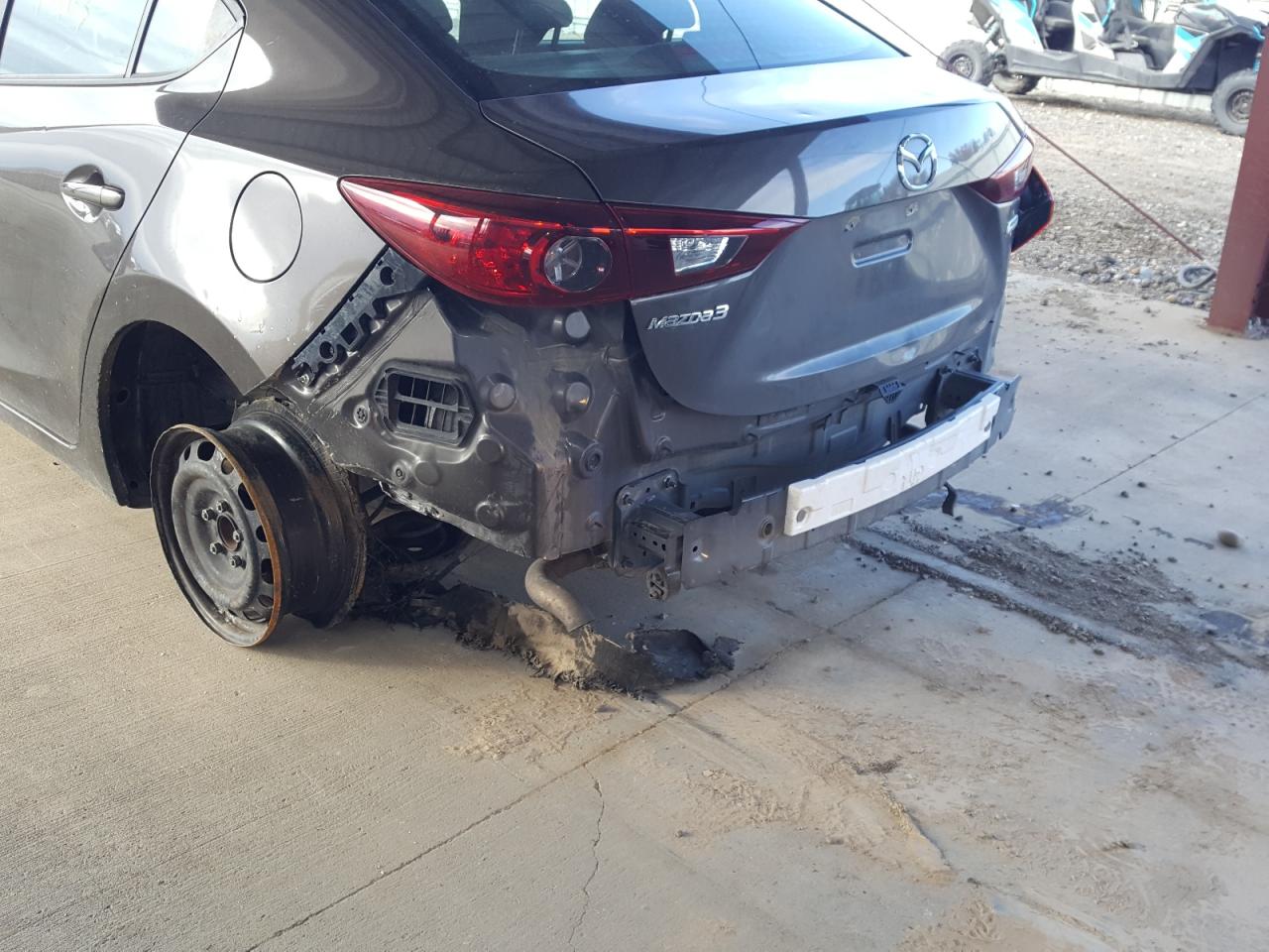 Photo 9 from auction – 2015 MAZDA 3 SV with VIN JM1BM1T77F1255131