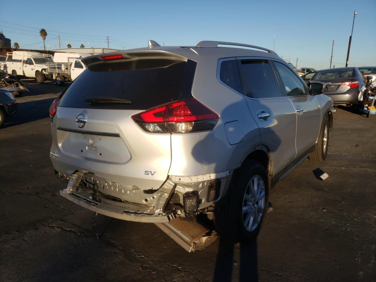 صورة رقم 4 من المزاد - 2018 NISSAN ROGUE S مع VIN KNMAT2MT2JP563216
