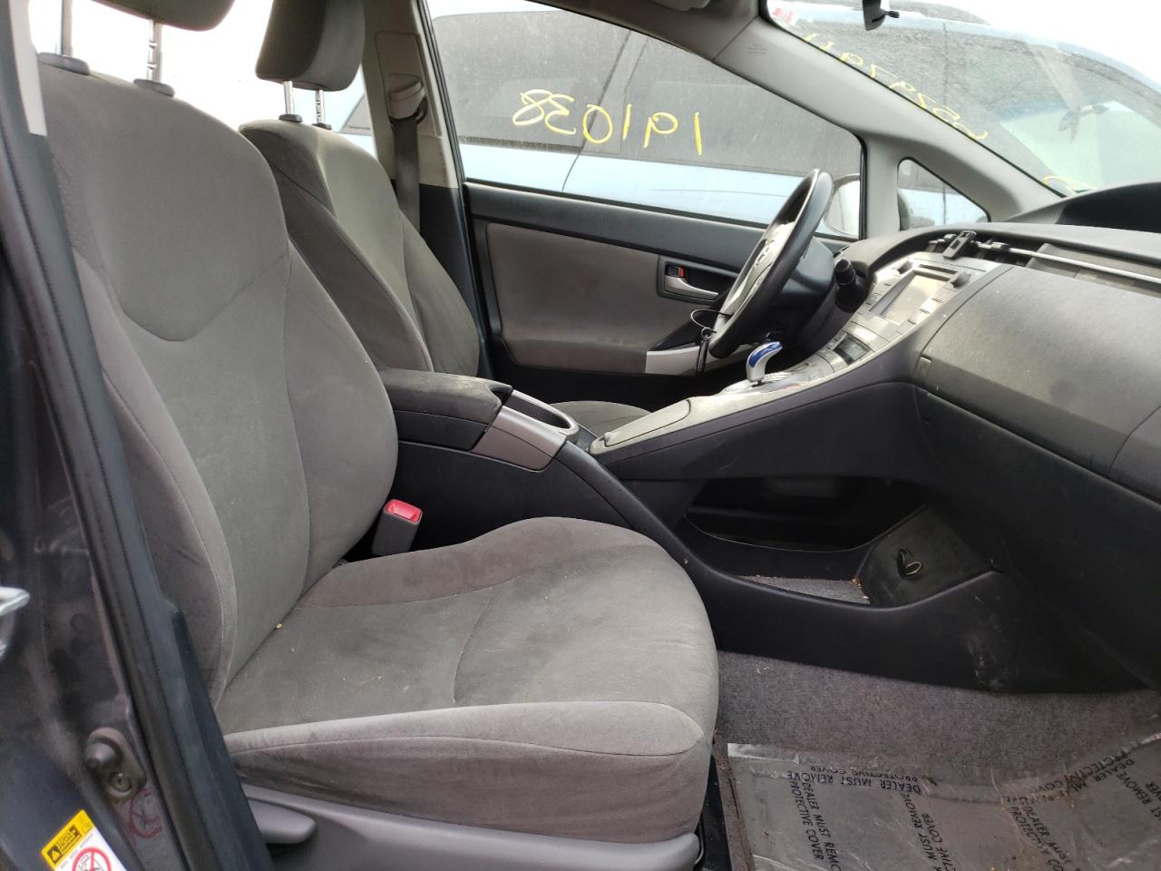 Photo 5 from auction – 2013 TOYOTA PRIUS with VIN JTDKN3DU5D1666358