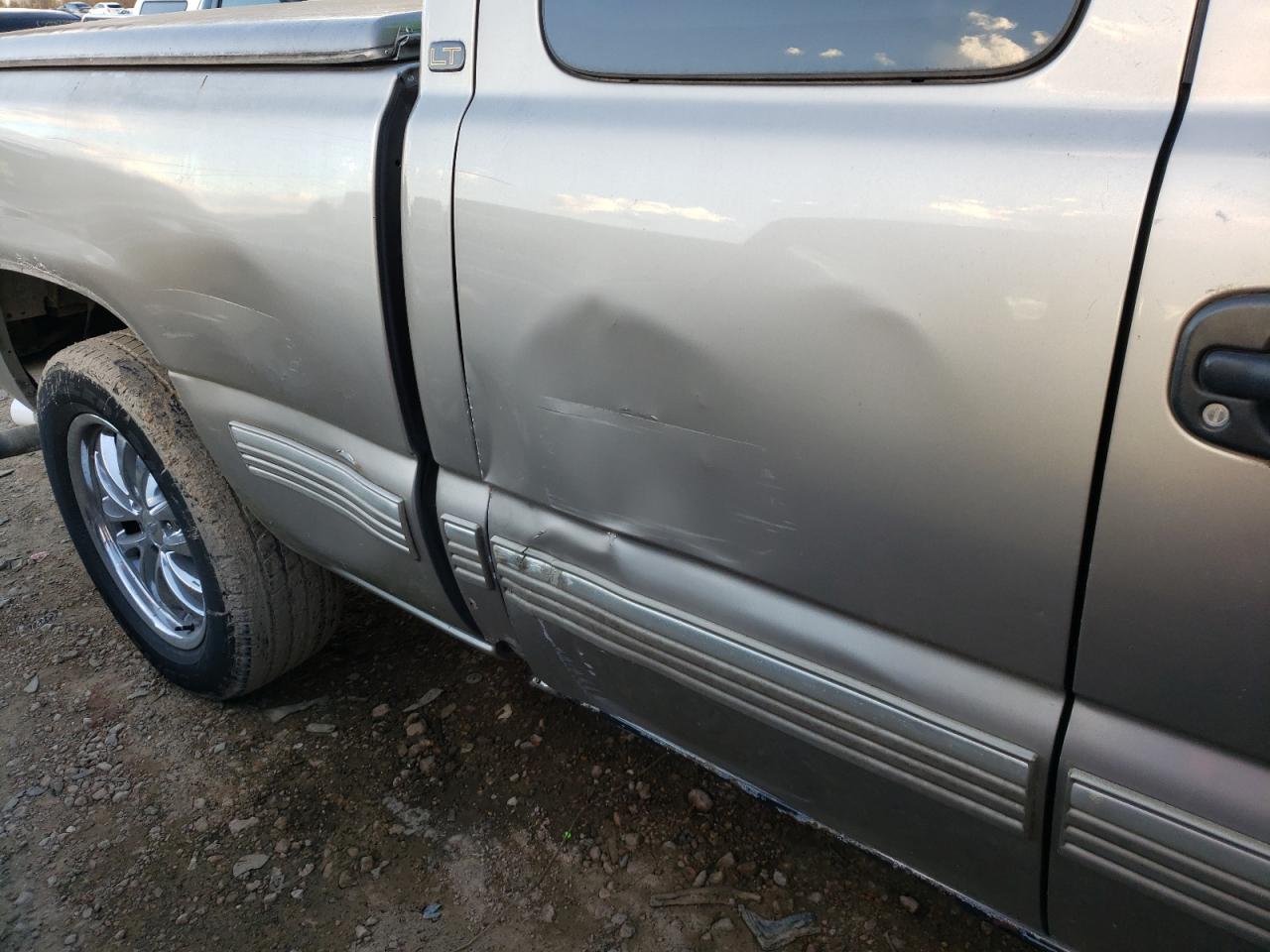 Zdjęcie 9 z aukcji – 2000 CHEVROLET SILVERADO z VIN 1GCEK19TXYE101192