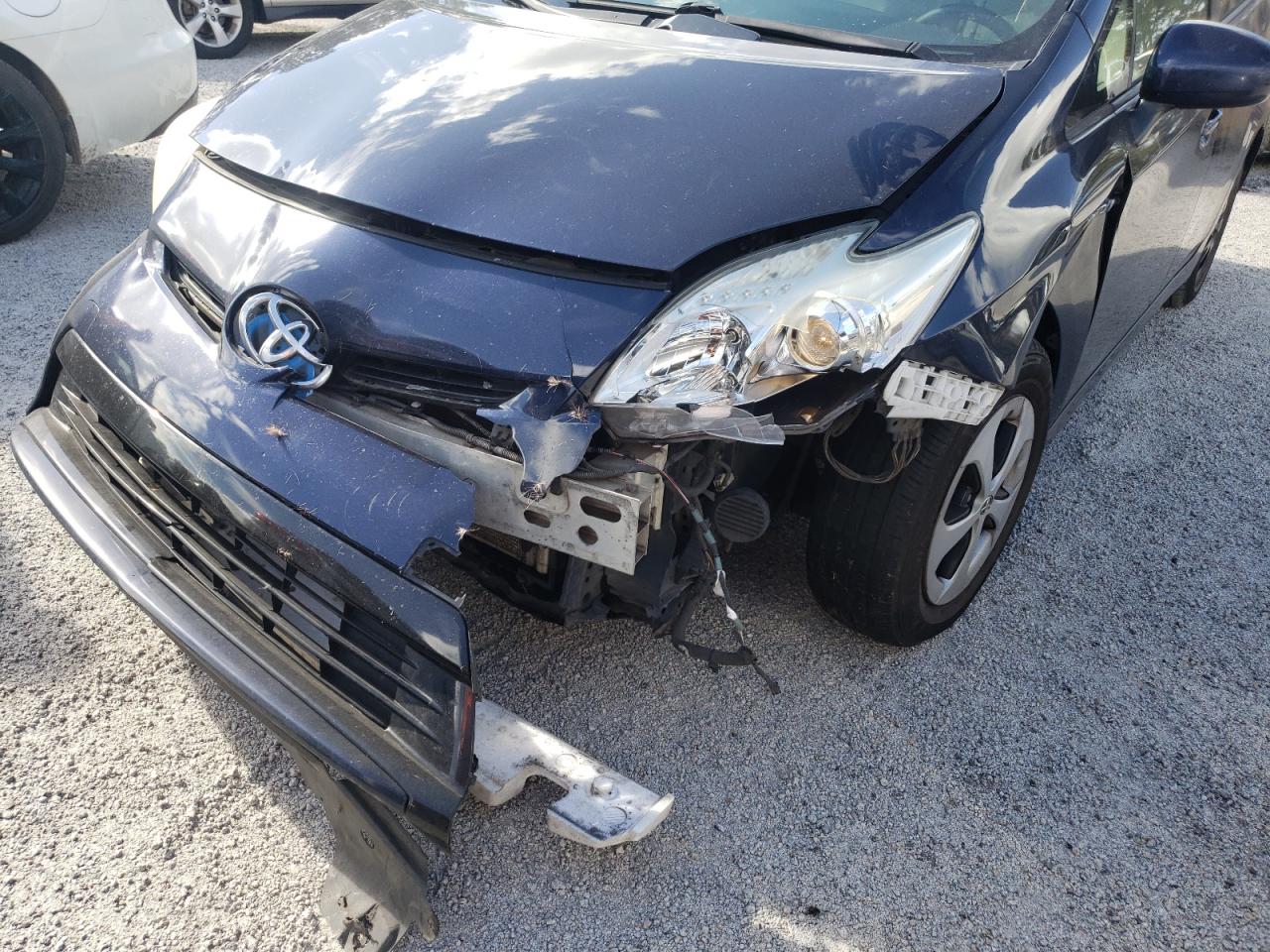 Photo 9 from auction – 2013 TOYOTA PRIUS with VIN JTDKN3DU6D0354748