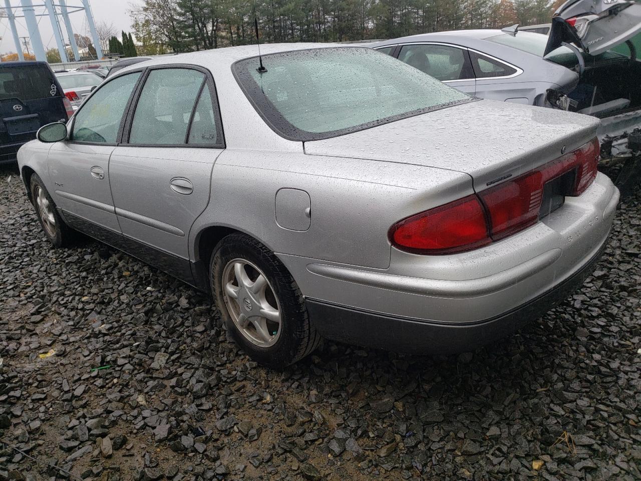 Photo 3 from auction – 2001 BUICK REGAL with VIN 2G4WF551811225985