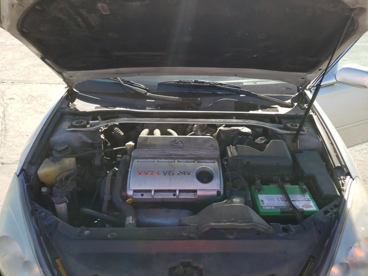 Photo 7 from auction – 2002 LEXUS ES 300 with VIN JTHBF30G125005668