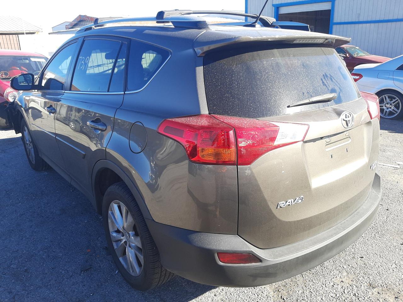 Photo 3 from auction – 2014 TOYOTA RAV4 LIMIT with VIN 2T3DFREV7EW153177