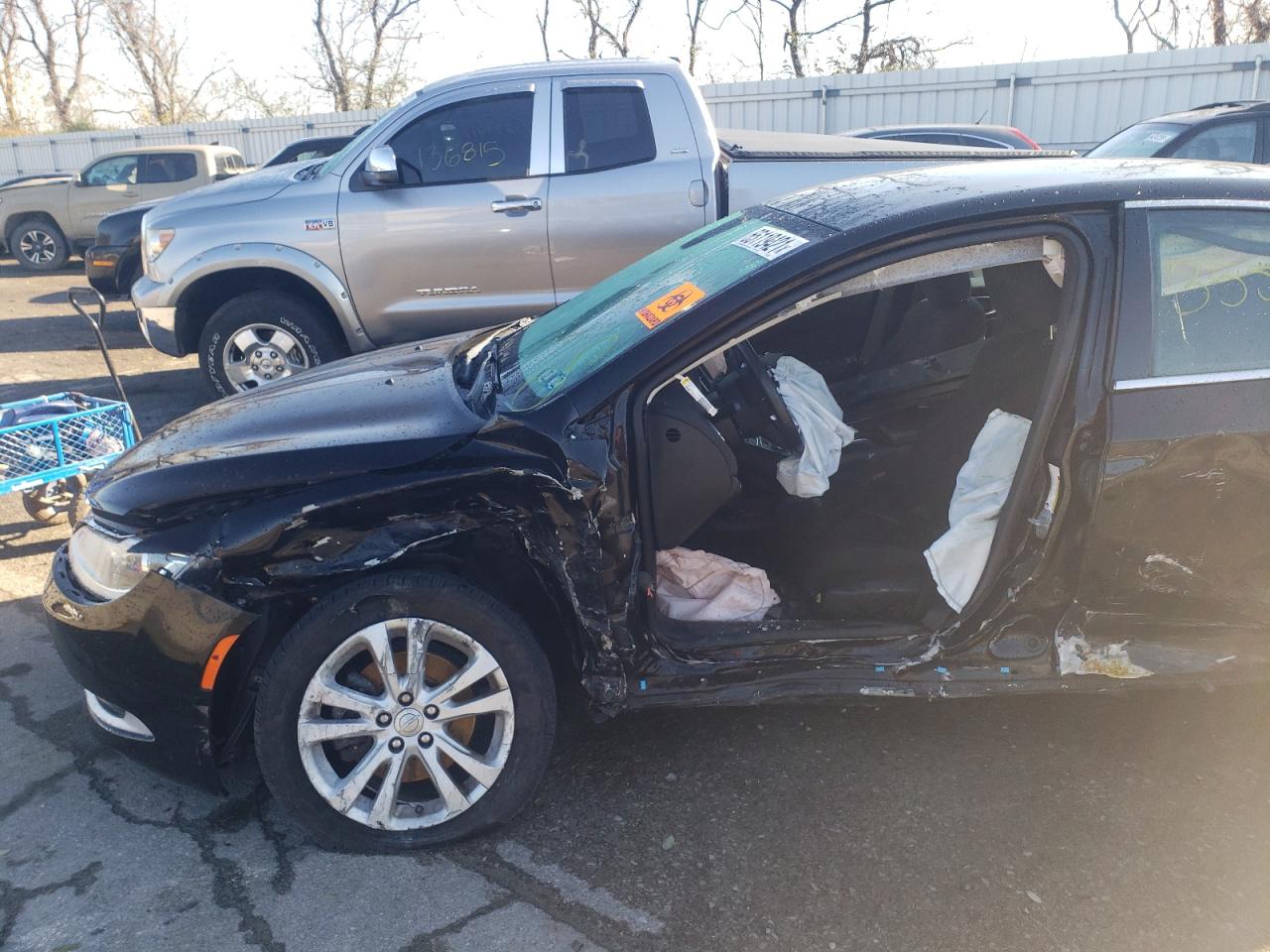 Photo 10 from auction – 2016 CHRYSLER 200 LIMITE with VIN 1C3CCCAB4GN101159