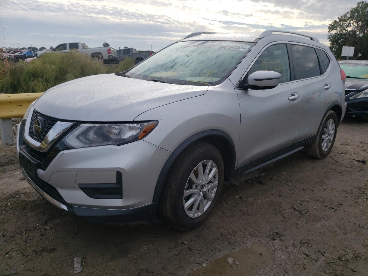 Photo 2 from auction – 2018 NISSAN ROGUE S with VIN KNMAT2MT3JP513781