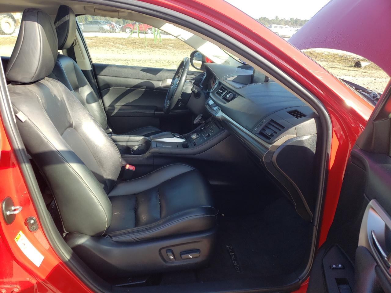 Photo 5 from auction – 2014 LEXUS CT 200 with VIN JTHKD5BH1E2196330