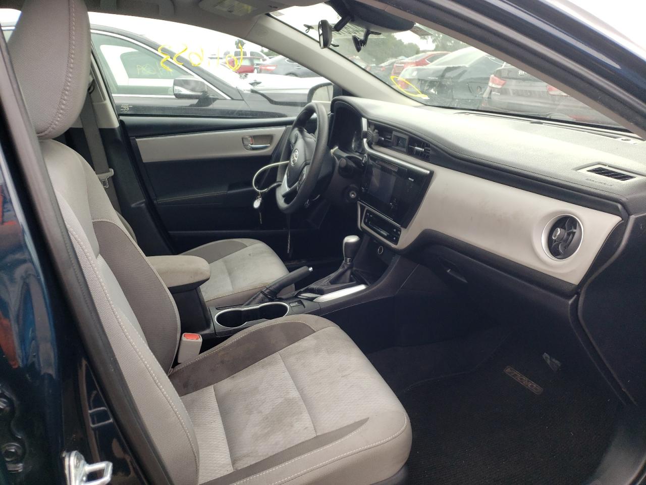 Photo 5 from auction – 2017 TOYOTA COROLLA L with VIN 2T1BURHE9HC832309