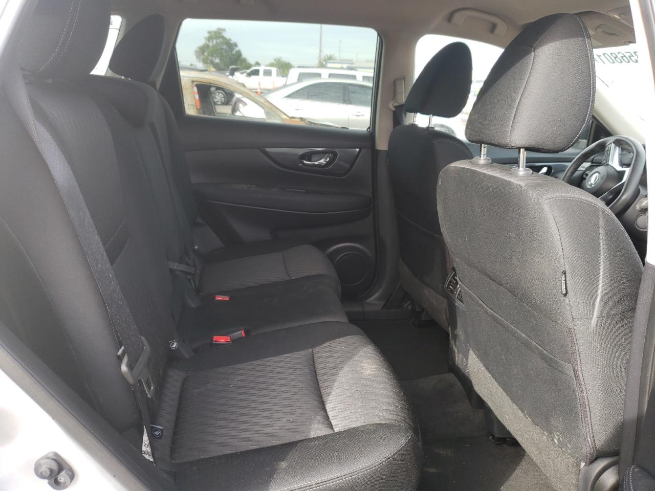Photo 6 from auction – 2018 NISSAN ROGUE S with VIN KNMAT2MT3JP513781