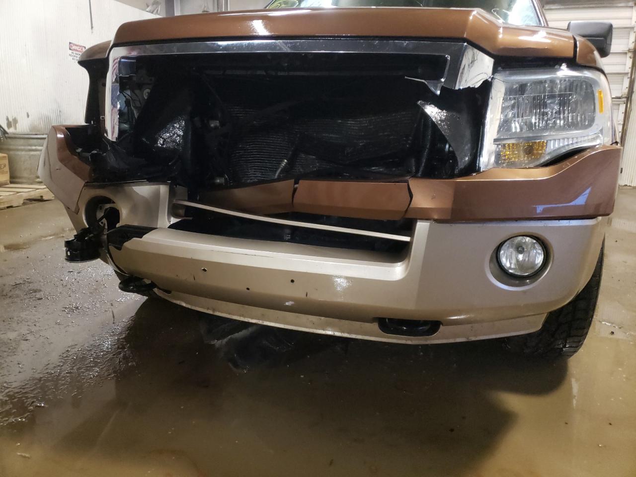 Photo 9 from auction – 2011 FORD EXPEDITION with VIN 1FMJU1J5XBEF04405