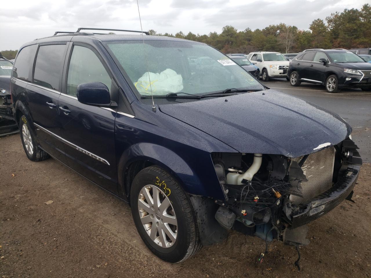 CHRYSLER TOWN & COU 2014 with VIN 2C4RC1BG2ER444962 - Photo from auction