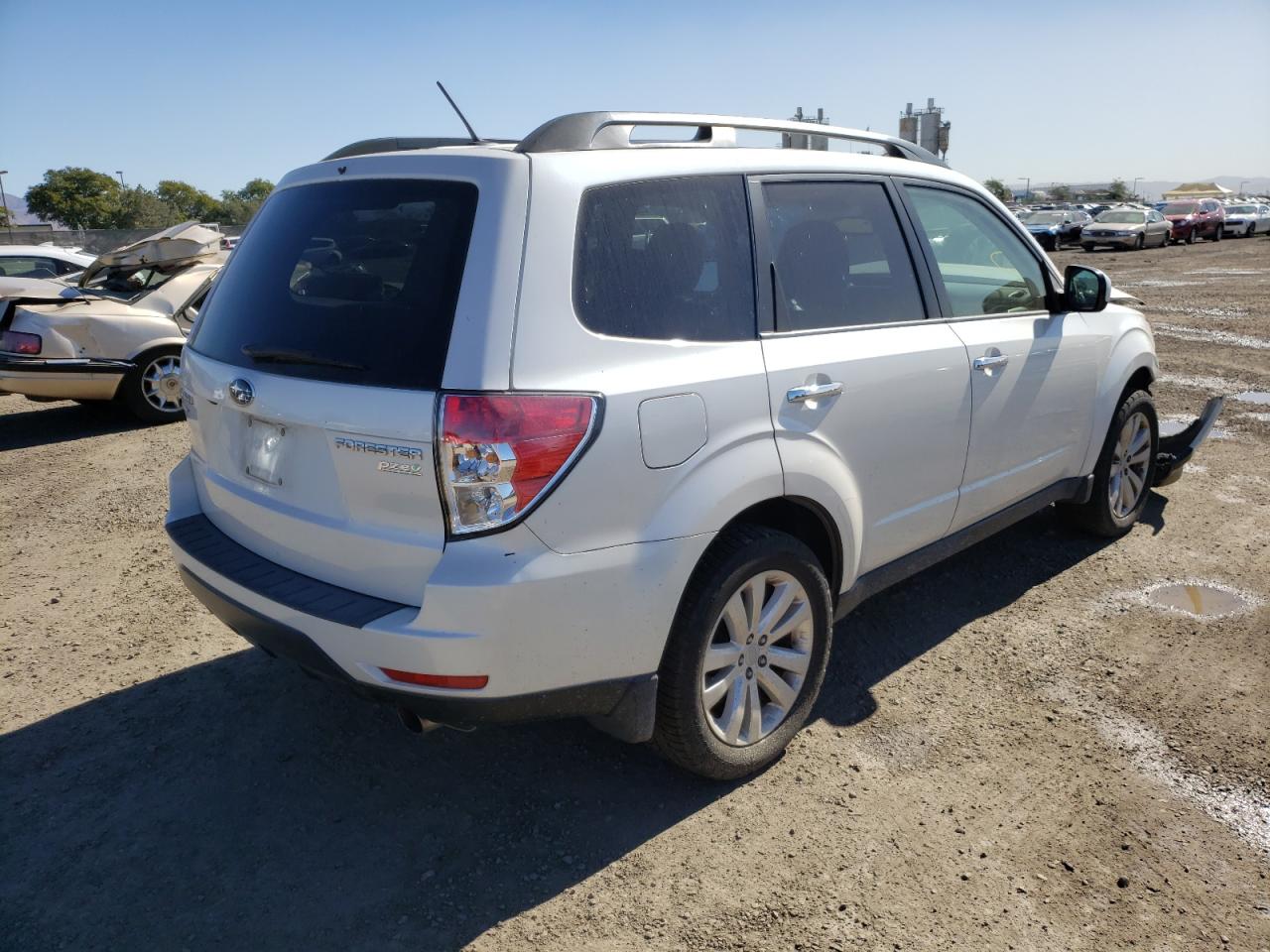 Photo 4 from auction – 2013 SUBARU FORESTER L with VIN JF2SHAFC3DH411149