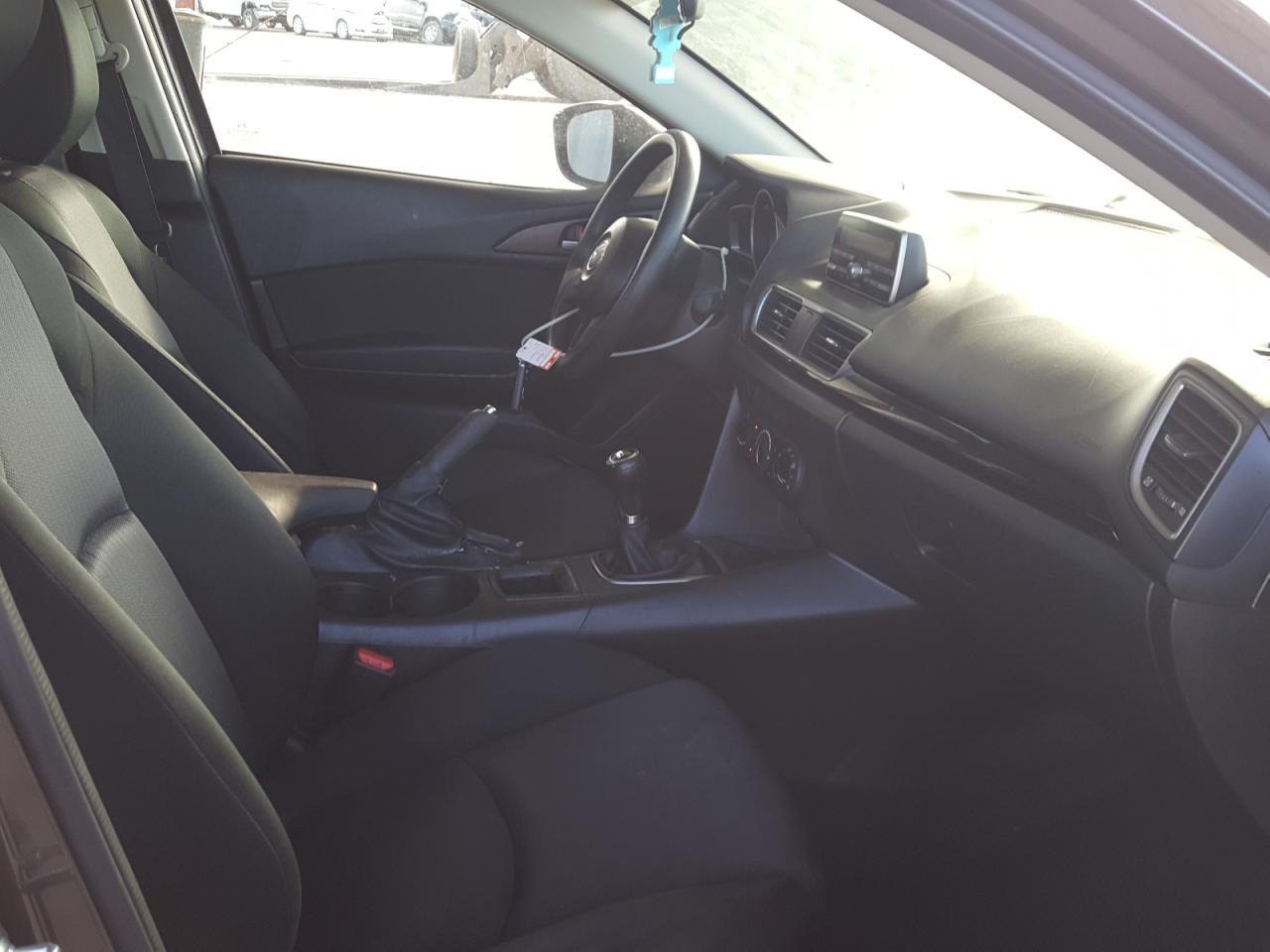 Photo 5 from auction – 2015 MAZDA 3 SV with VIN JM1BM1T77F1255131
