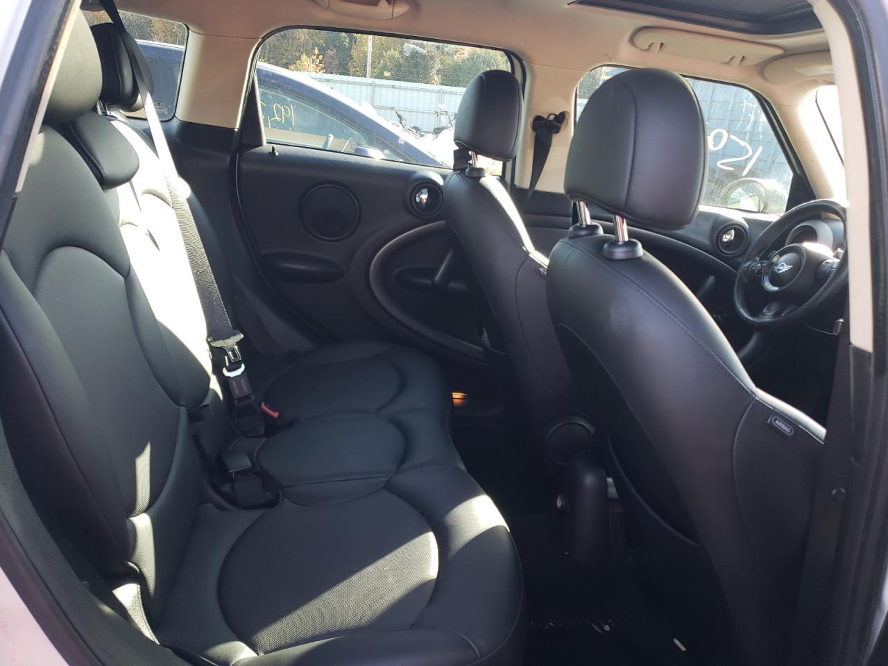 Photo 6 from auction – 2012 MINI COOPER S C with VIN WMWZC5C5XCWL59986