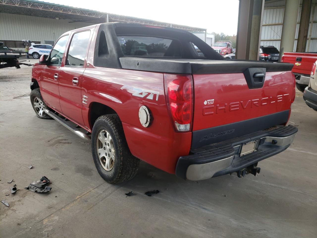 Photo 3 from auction – 2005 CHEVROLET AVALANCHE with VIN 3GNEK12Z75G144673