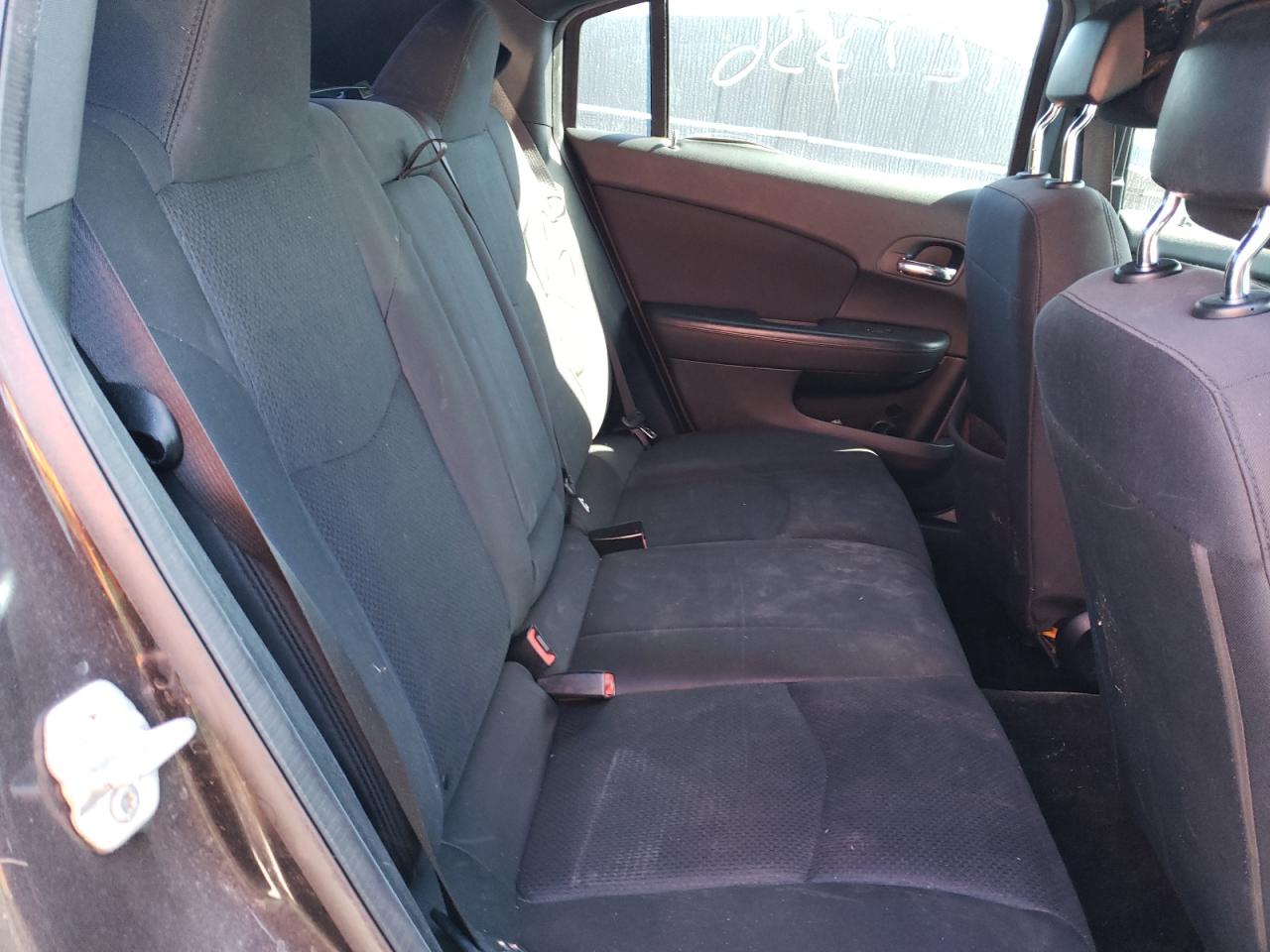 Photo 6 from auction – 2013 CHRYSLER 200 TOURIN with VIN 1C3CCBBBXDN732650