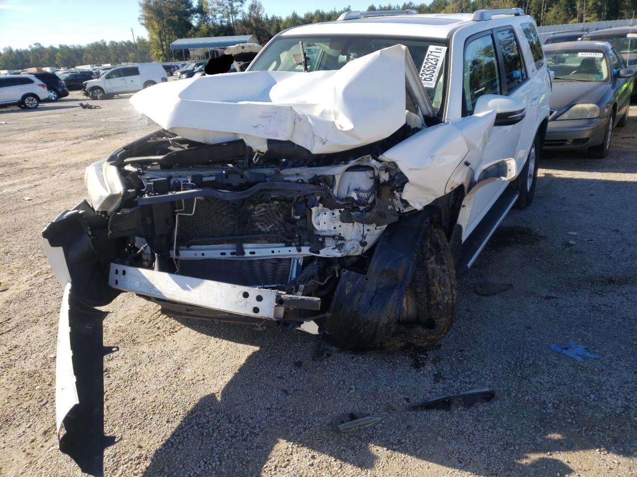 Photo 2 from auction – 2014 TOYOTA 4RUNNER SR with VIN JTEBU5JR8E5197898