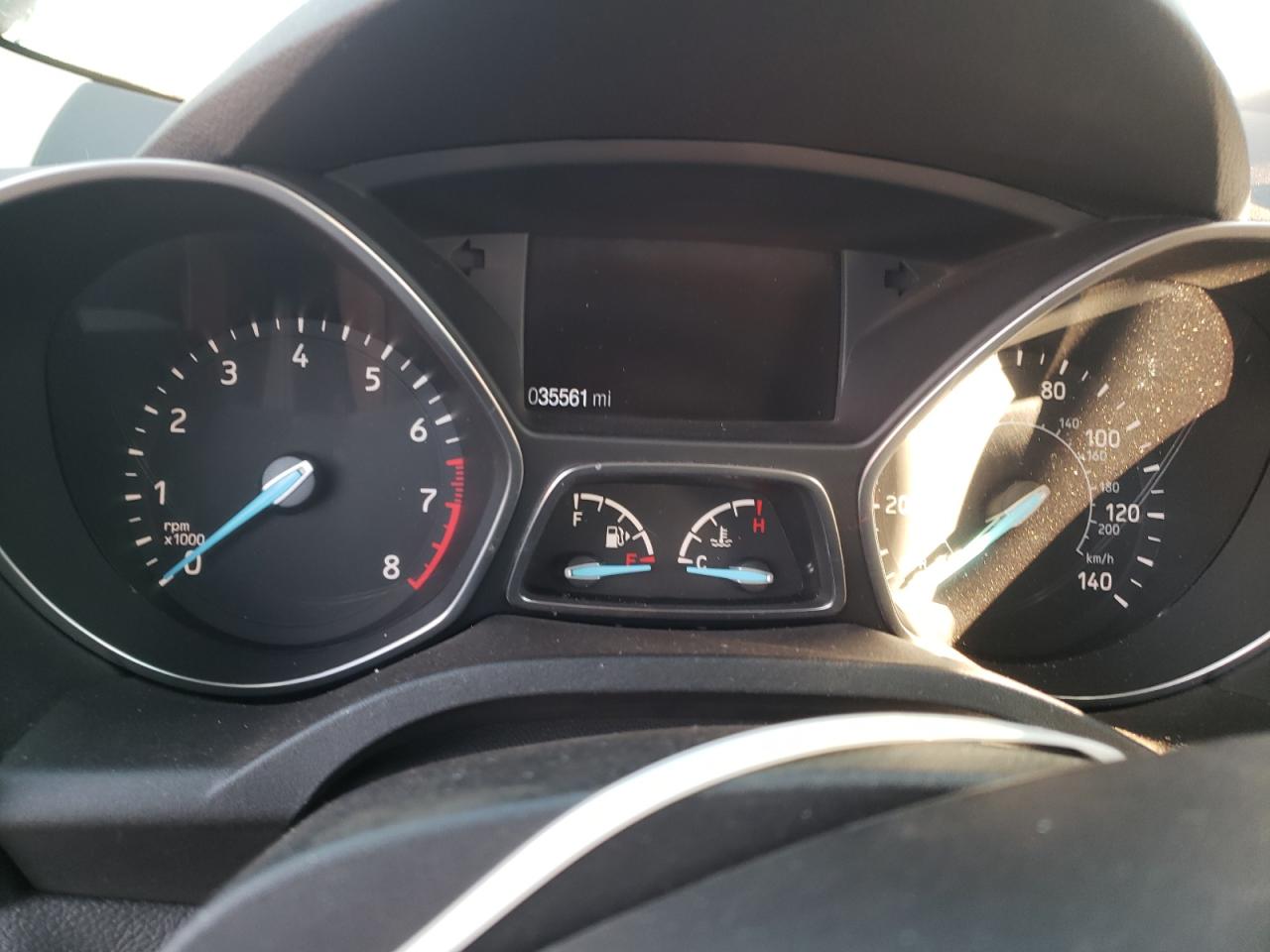 Photo 8 from auction – 2017 FORD ESCAPE SE with VIN 1FMCU9G96HUC79500