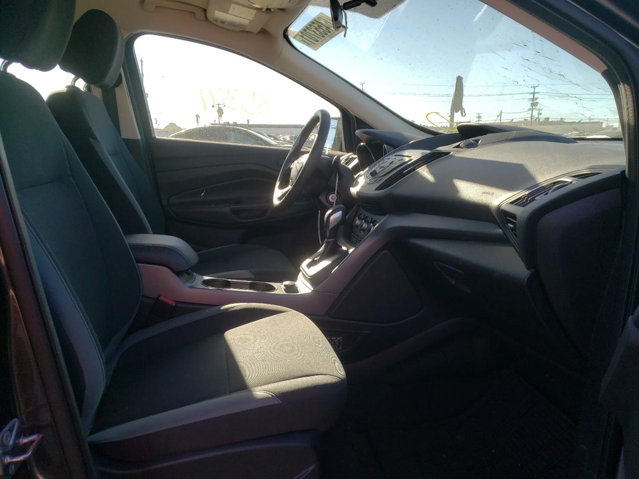 Photo 5 from auction – 2015 FORD ESCAPE S with VIN 1FMCU0F7XFUA04883