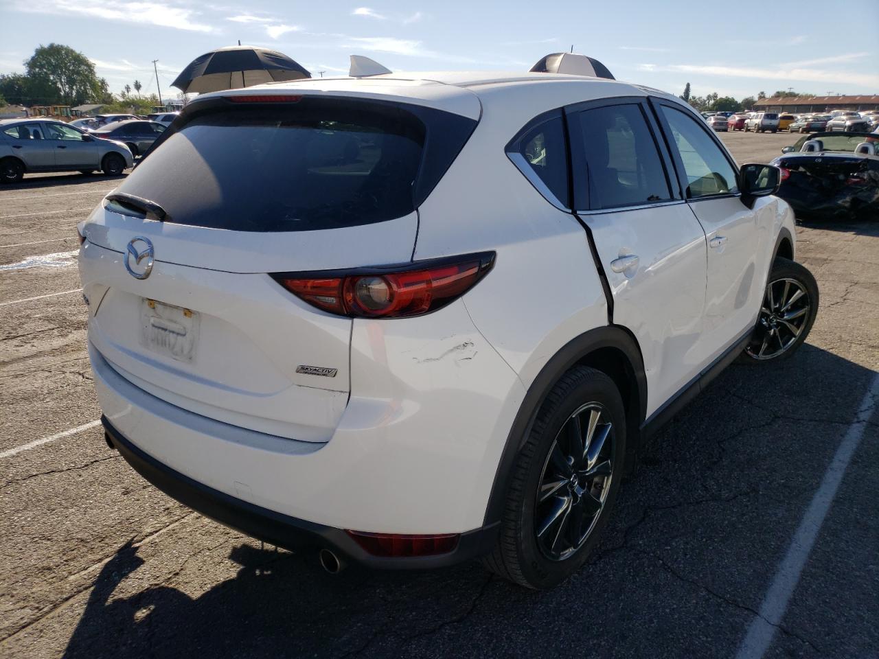 Photo 4 from auction – 2017 MAZDA CX-5 GRAND with VIN JM3KFADLXH0218077
