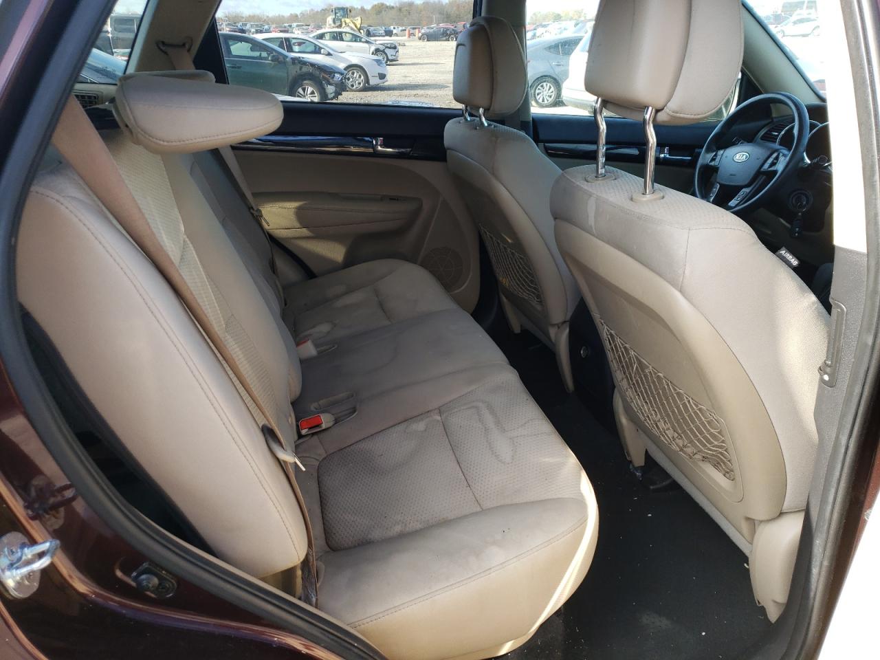 Photo 6 from auction – 2011 KIA SORENTO BA with VIN 5XYKTDA21BG060941