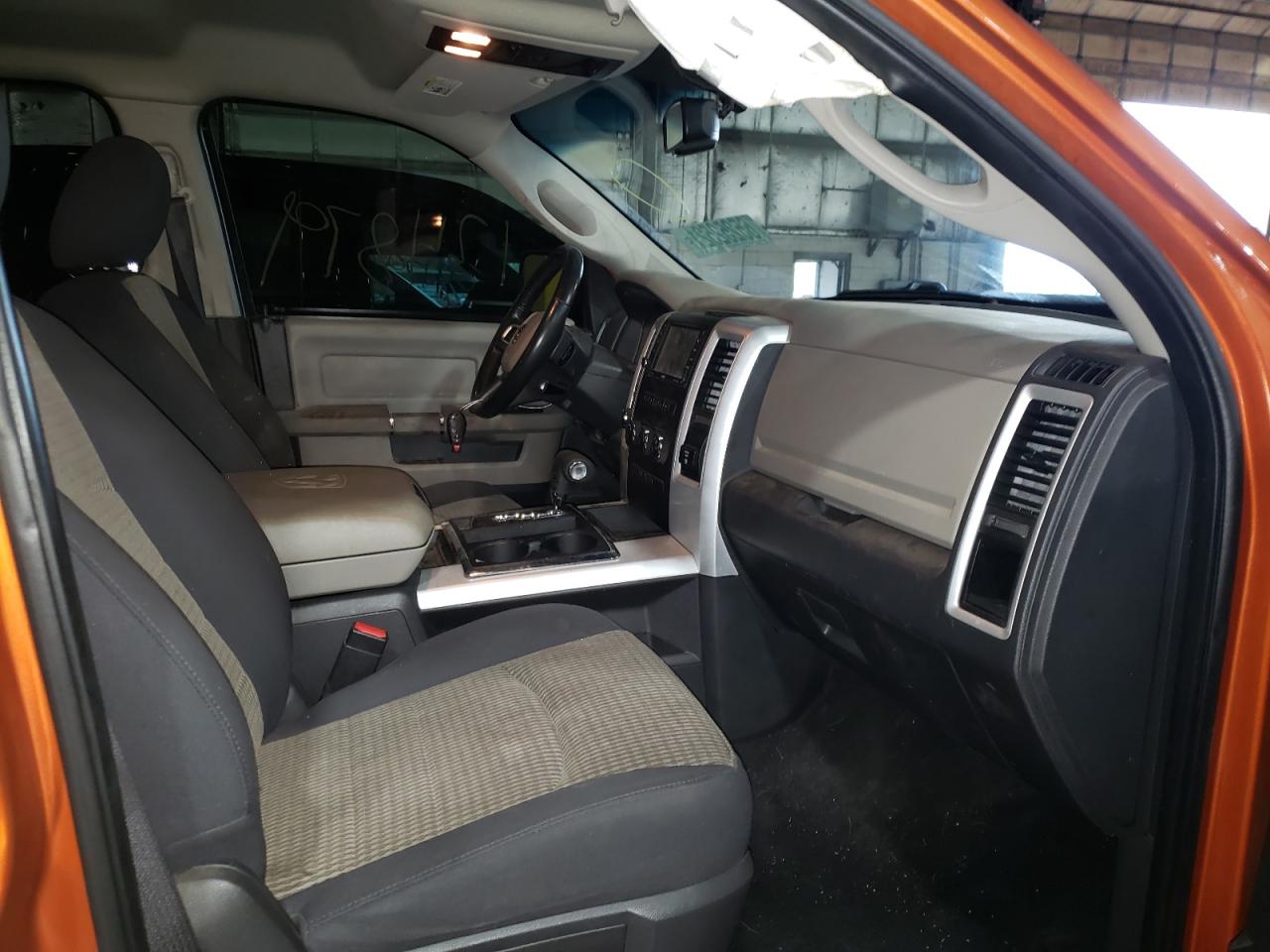 Фото 5 с аукциона – 2010 DODGE RAM 1500 с VIN 1D7RV1CT7AS175491