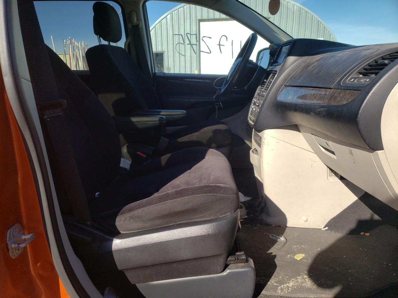 Photo 5 from auction – 2011 DODGE GRAND CARA with VIN 2D4RN3DG2BR728867