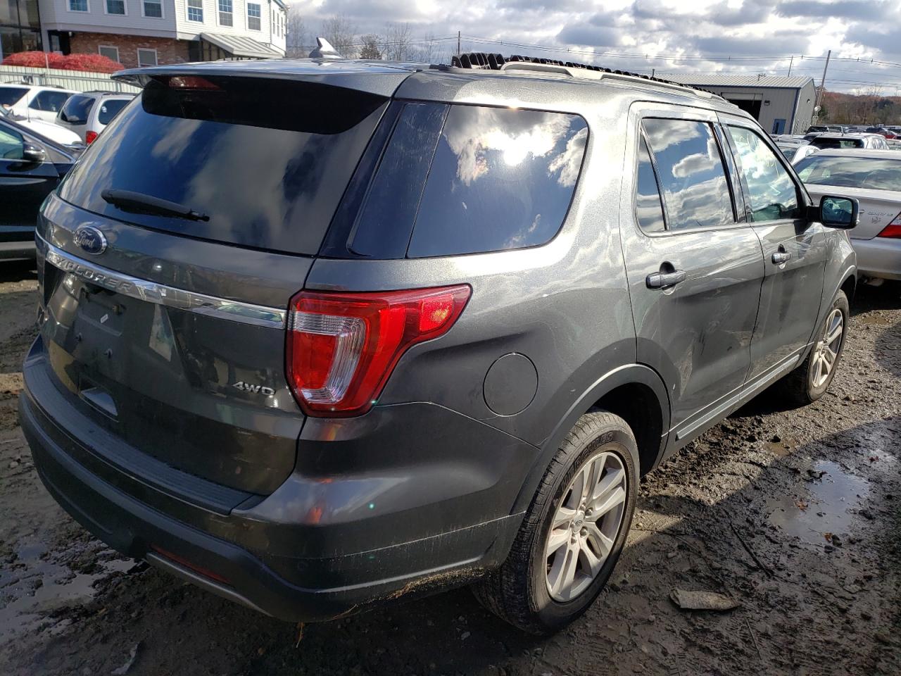 Photo 4 from auction – 2019 FORD EXPLORER X with VIN 1FM5K8D87KGB46738