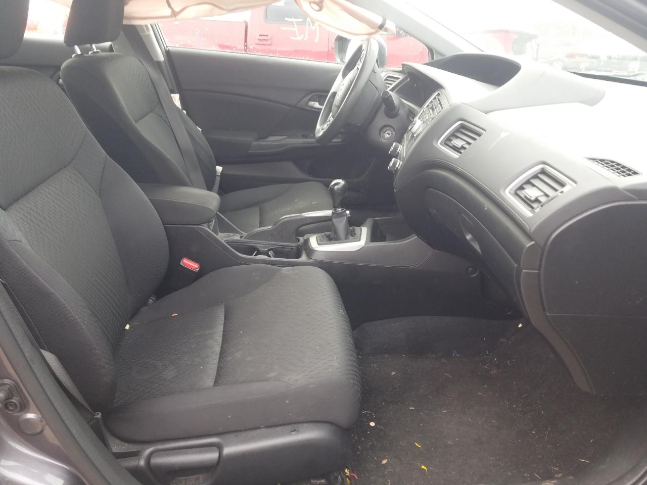 Photo 5 from auction – 2015 HONDA CIVIC LX with VIN 19XFB2E55FE061932