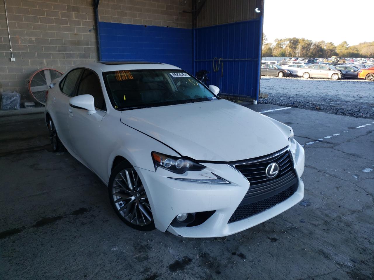 LEXUS IS 250 2014 with VIN JTHBF1D20E5023859 - Photo from auction