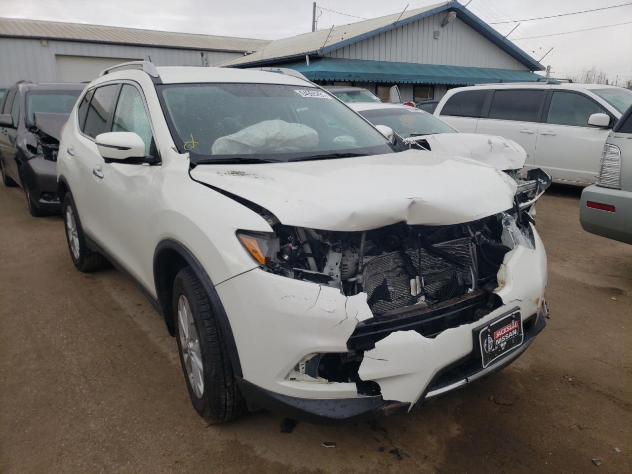 NISSAN ROGUE S 2016 with VIN KNMAT2MV1GP653502 - Photo from auction