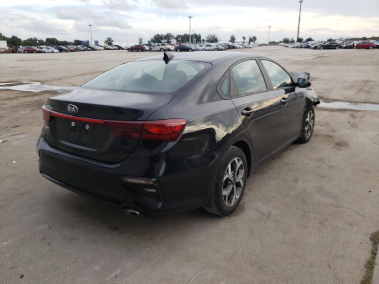 Photo 4 from auction – 2019 KIA FORTE FE with VIN 3KPF24AD9KE095794
