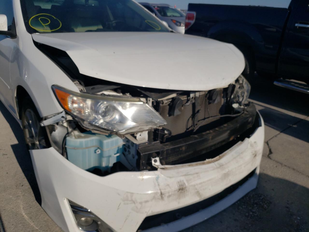 Photo 9 from auction – 2014 TOYOTA CAMRY L with VIN 4T4BF1FK3ER402019