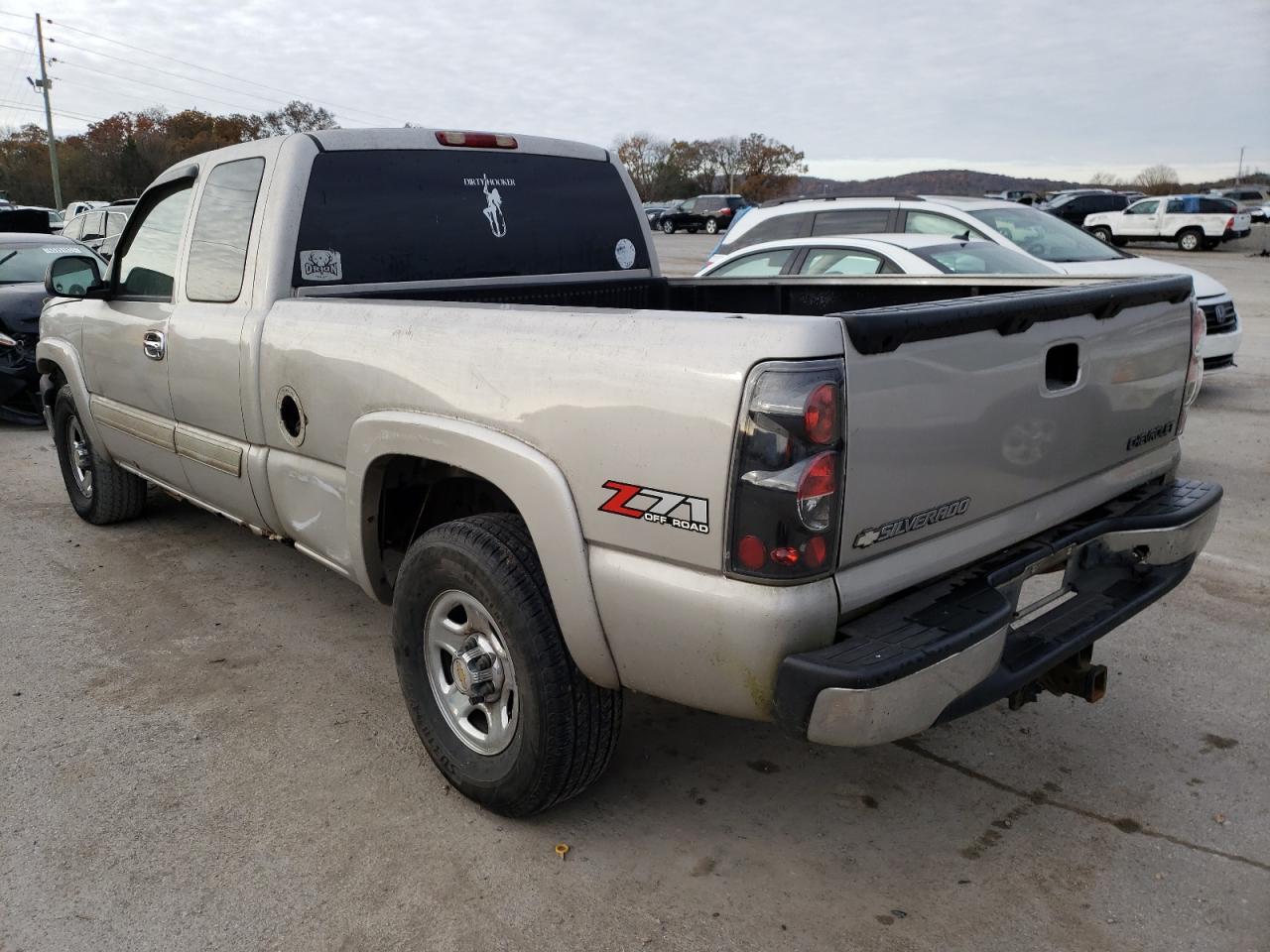Photo 3 from auction – 2004 CHEVROLET SILVERADO with VIN 2GCEK19T341222593
