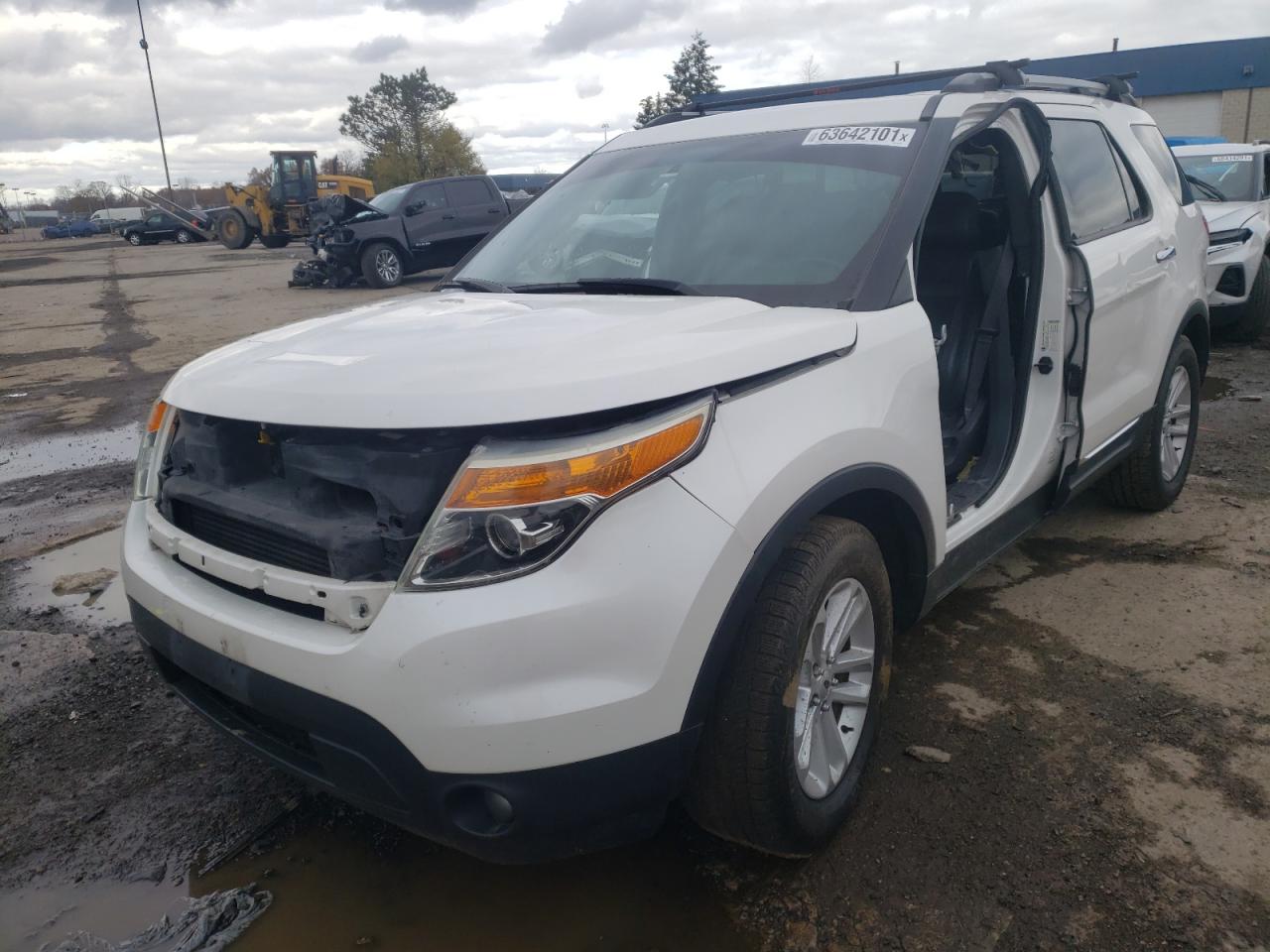 Photo 2 from auction – 2012 FORD EXPLORER X with VIN 1FMHK7D9XCGA18768