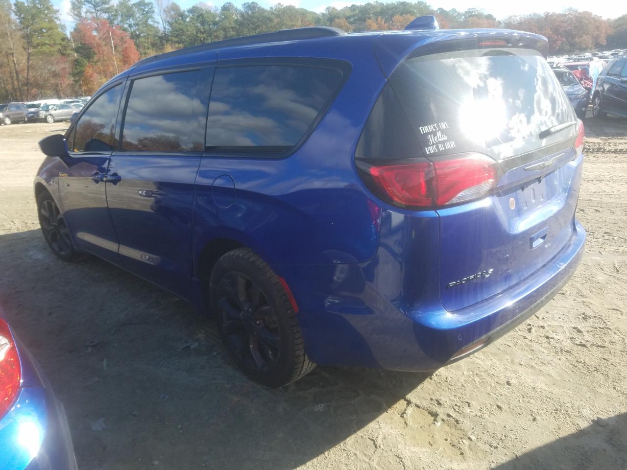 Photo 3 from auction – 2018 CHRYSLER PACIFICA T with VIN 2C4RC1BG5JR364484