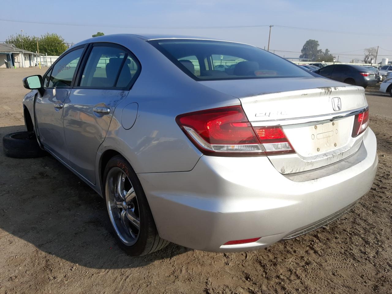 Photo 3 from auction – 2015 HONDA CIVIC LX with VIN 2HGFB2F53FH528785