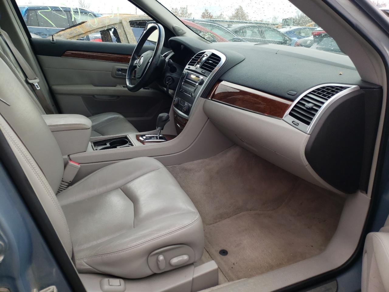 Photo 5 from auction – 2007 CADILLAC SRX with VIN 1GYEE637770139324