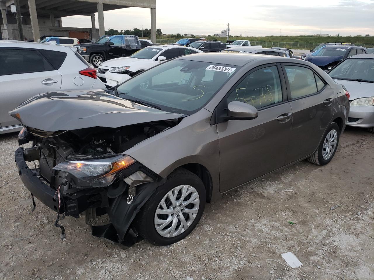 Photo 2 from auction – 2018 TOYOTA COROLLA L with VIN 5YFBURHE5JP802830