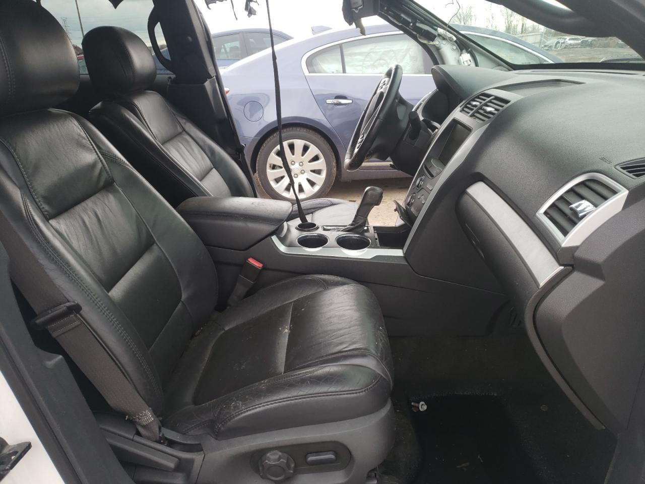 Photo 5 from auction – 2012 FORD EXPLORER X with VIN 1FMHK7D9XCGA18768