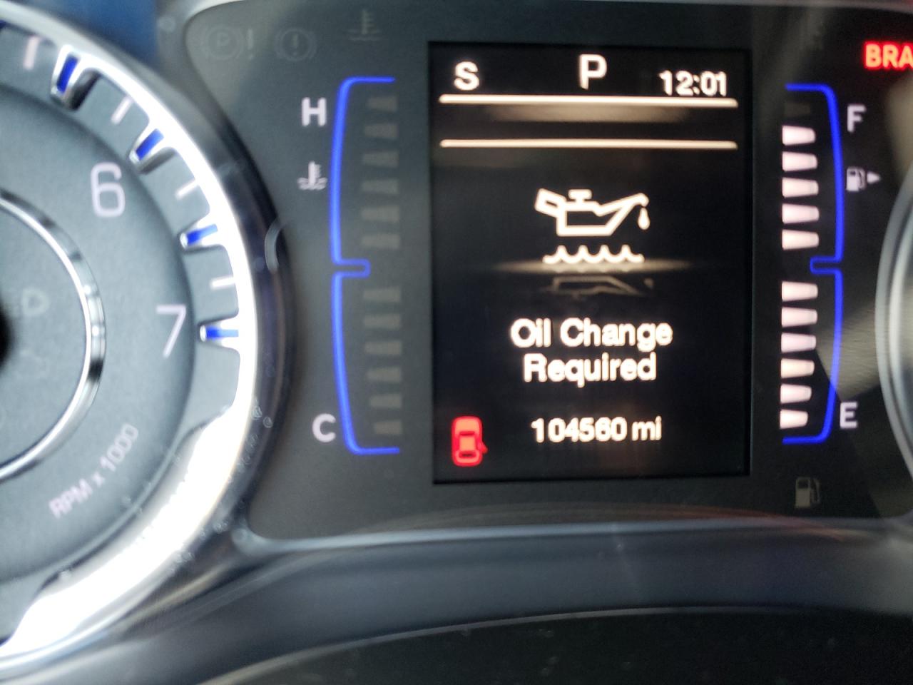 Photo 8 from auction – 2015 CHRYSLER 200 LIMITE with VIN 1C3CCCAB7FN696202